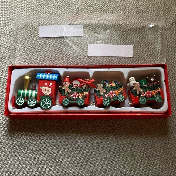 Mini Wood Toy Train - Picture 10 of 10